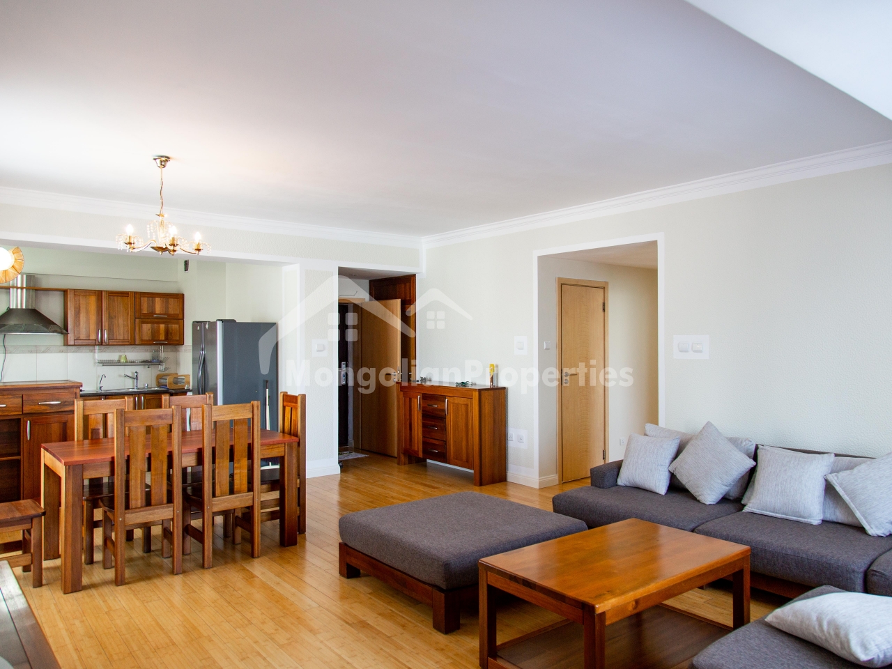 Beautiful 2 bedroom apartment is for rent in the hearth of the city at Park View Residence 