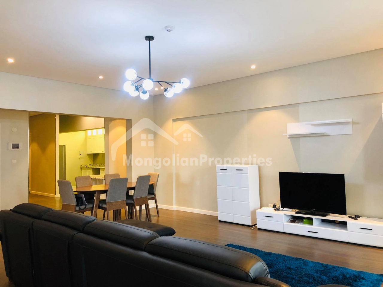 Spacious 3 bedroom apartment is for rent in Romana Residence near Korean Embassy 